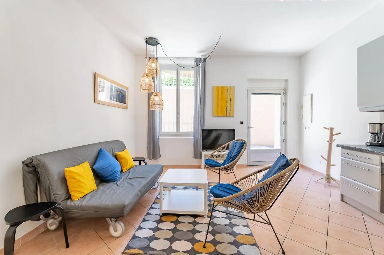 Droit Au Port Par Dodo-A-Cassis Apartment